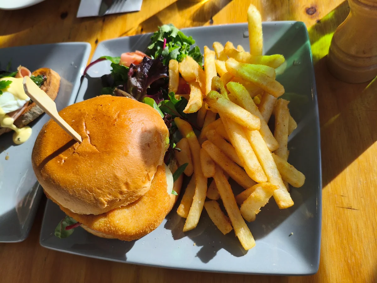 Food & drink, Q Cafe & Bar
