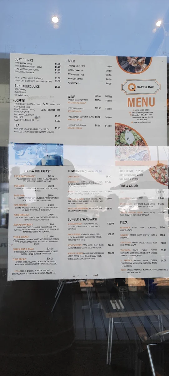 Menu, Q Cafe & Bar