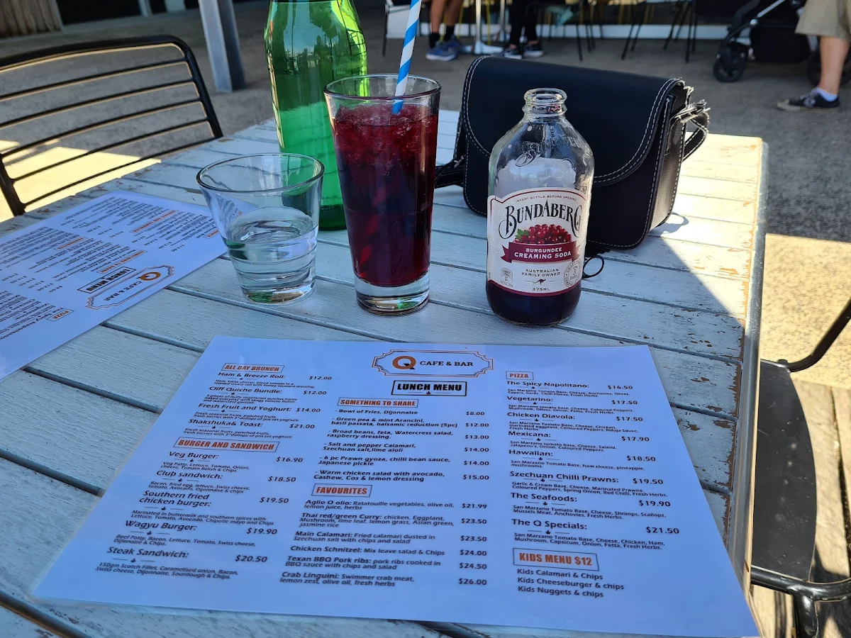 Menu, Q Cafe & Bar