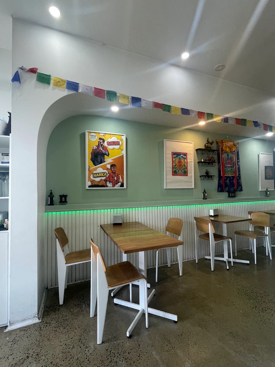 Vibe, Momo Central Glenroy