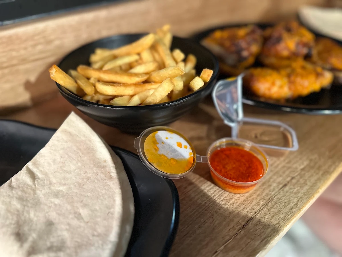 Food & drink, Oporto Leppington