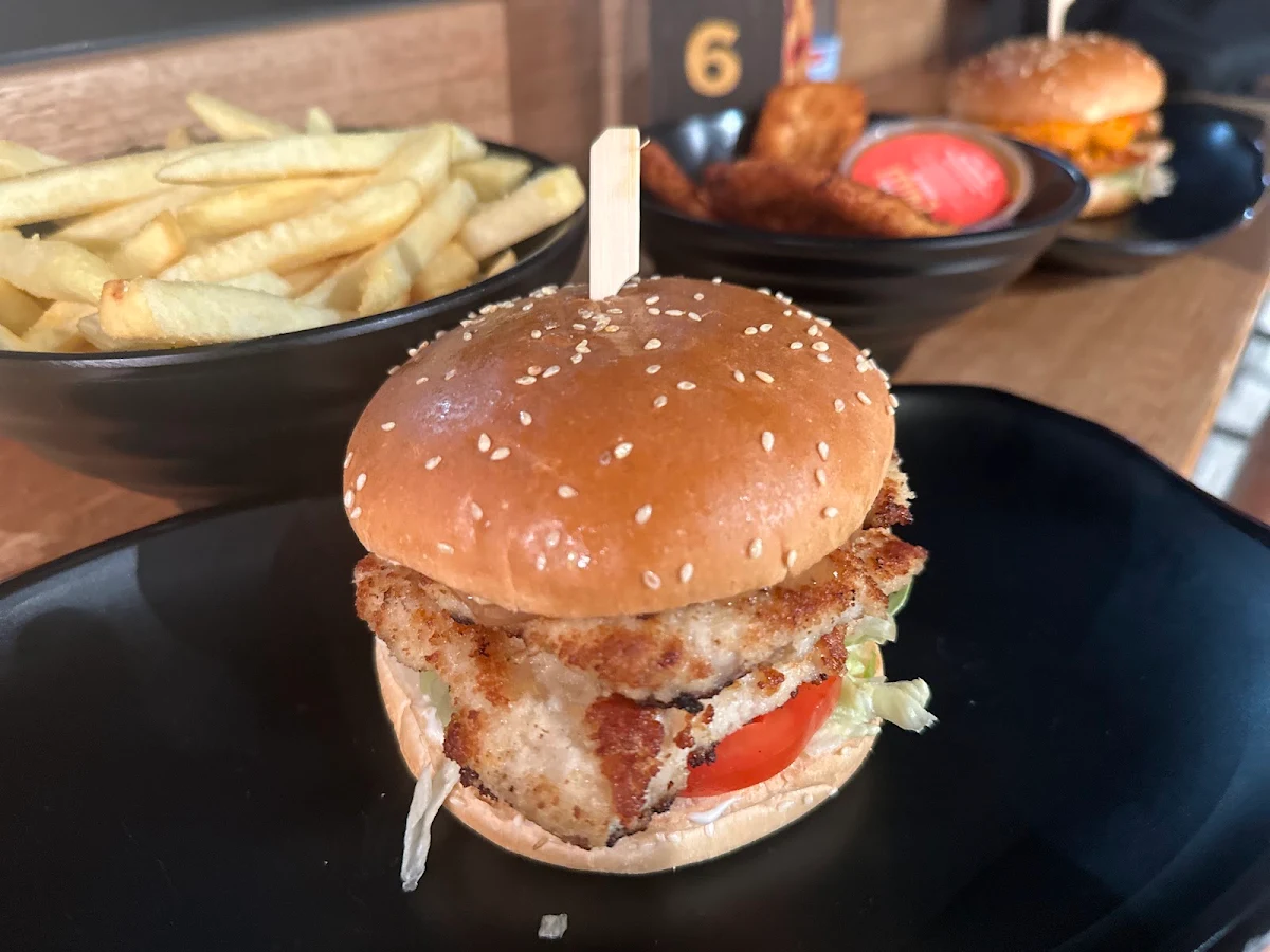 Food & drink, Oporto Leppington