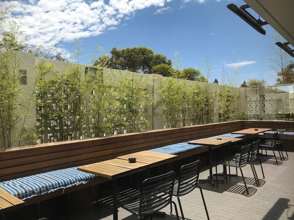 Vibe, The Lodge Hotel