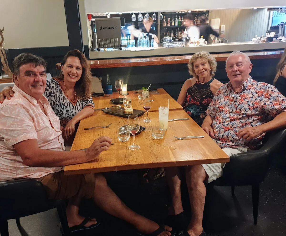 Vibe, Romano's Italian Restaurant