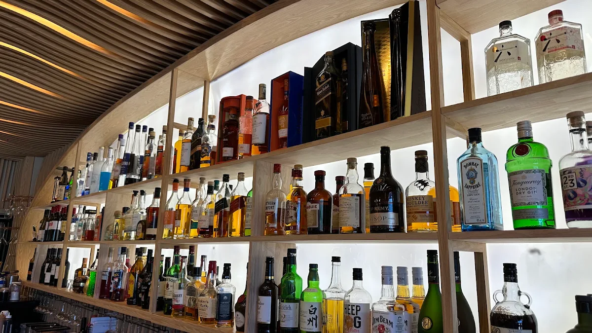 Vibe, The Cray Seafood and Grill Mandurah