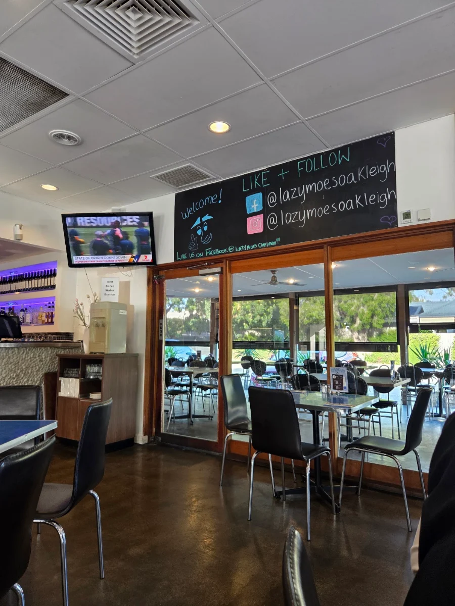 Vibe, Lazy Moe's OAKLEIGH