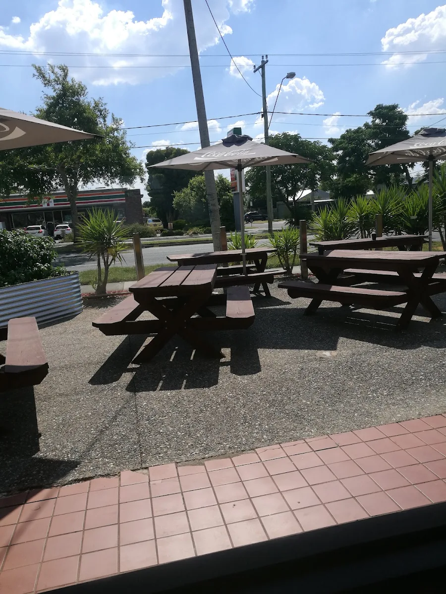 Vibe, Lazy Moe's OAKLEIGH