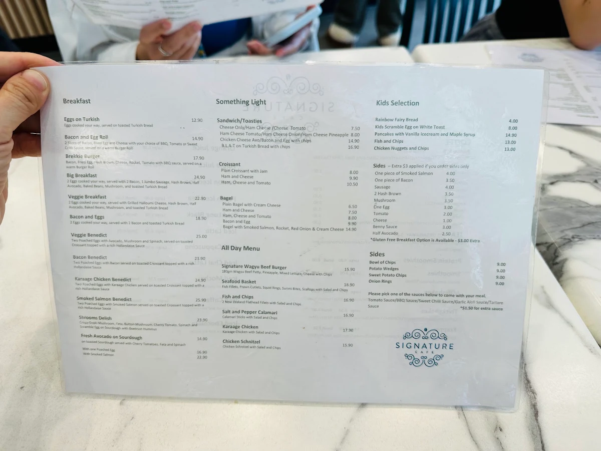 Menu, Signature Cafe Helensvale