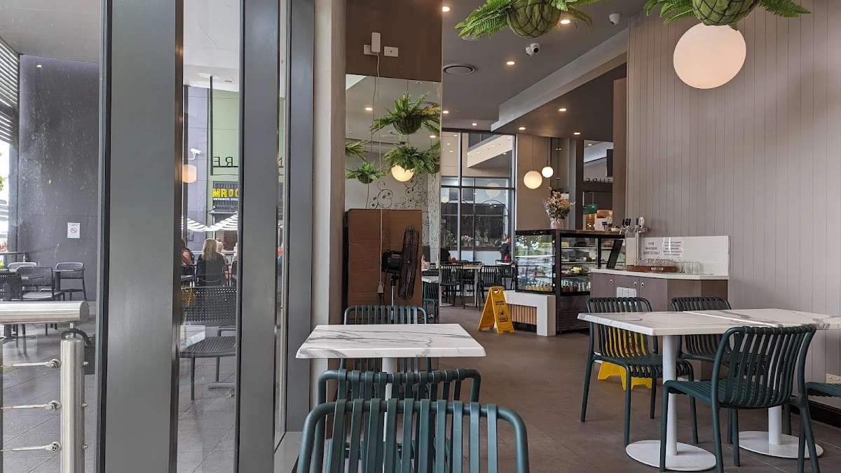 Vibe, Signature Cafe Helensvale