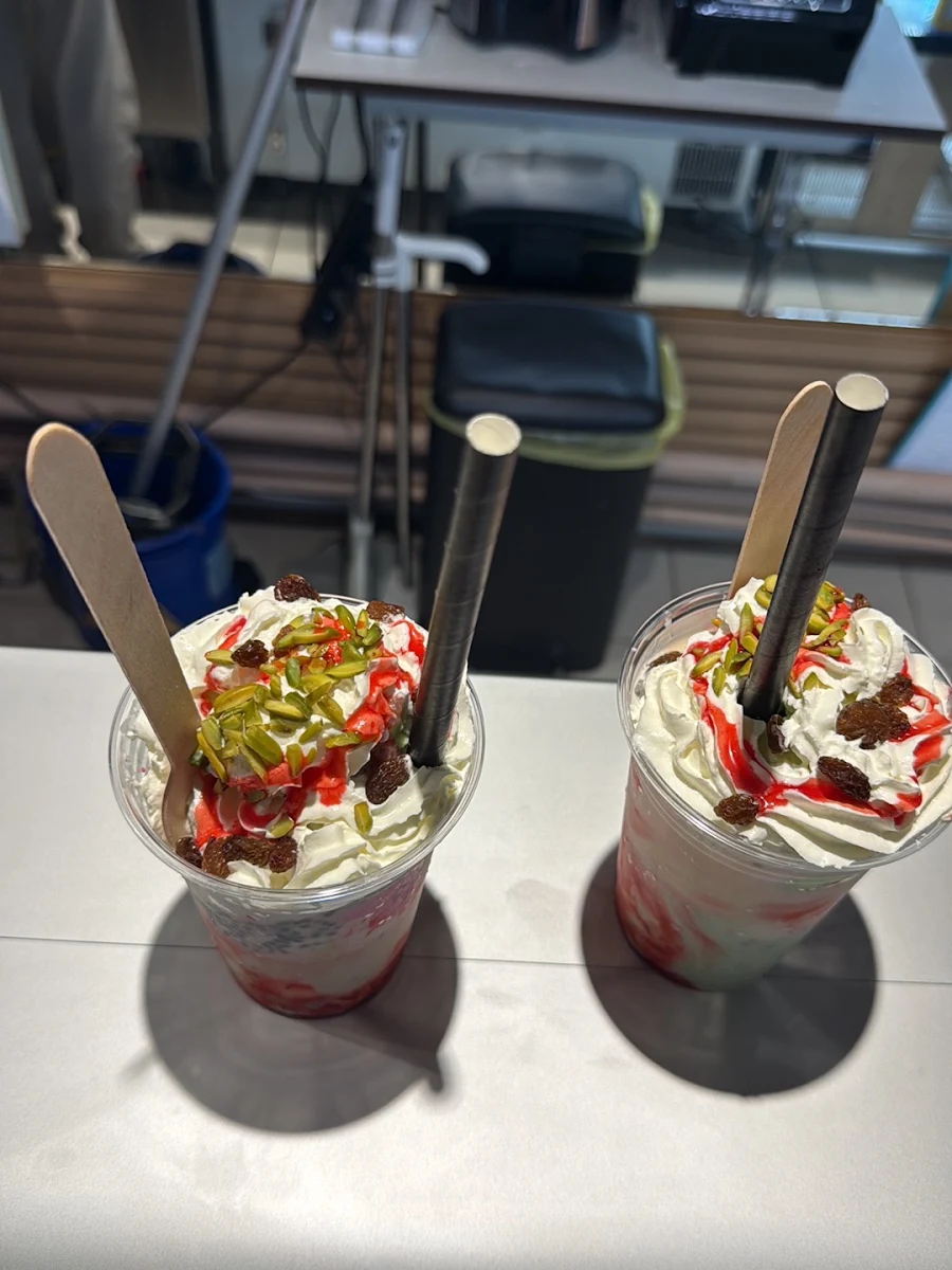Food & drink, THE VIRAL CAFE