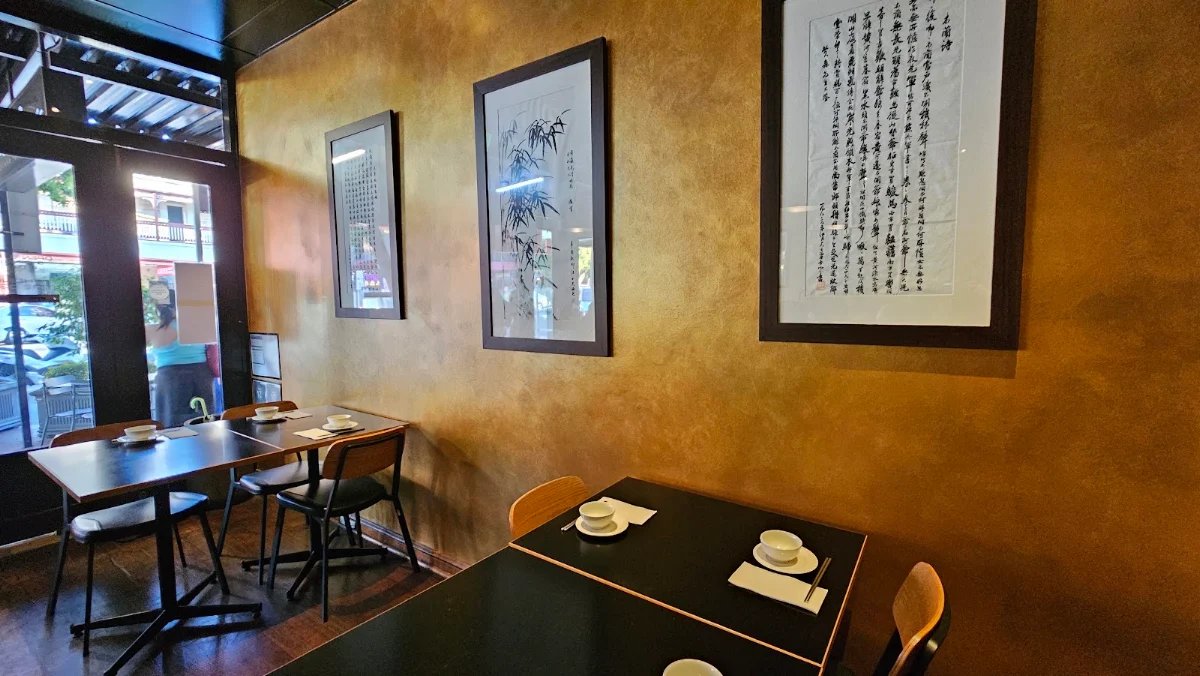 Vibe, Wah Hing Restaurant
