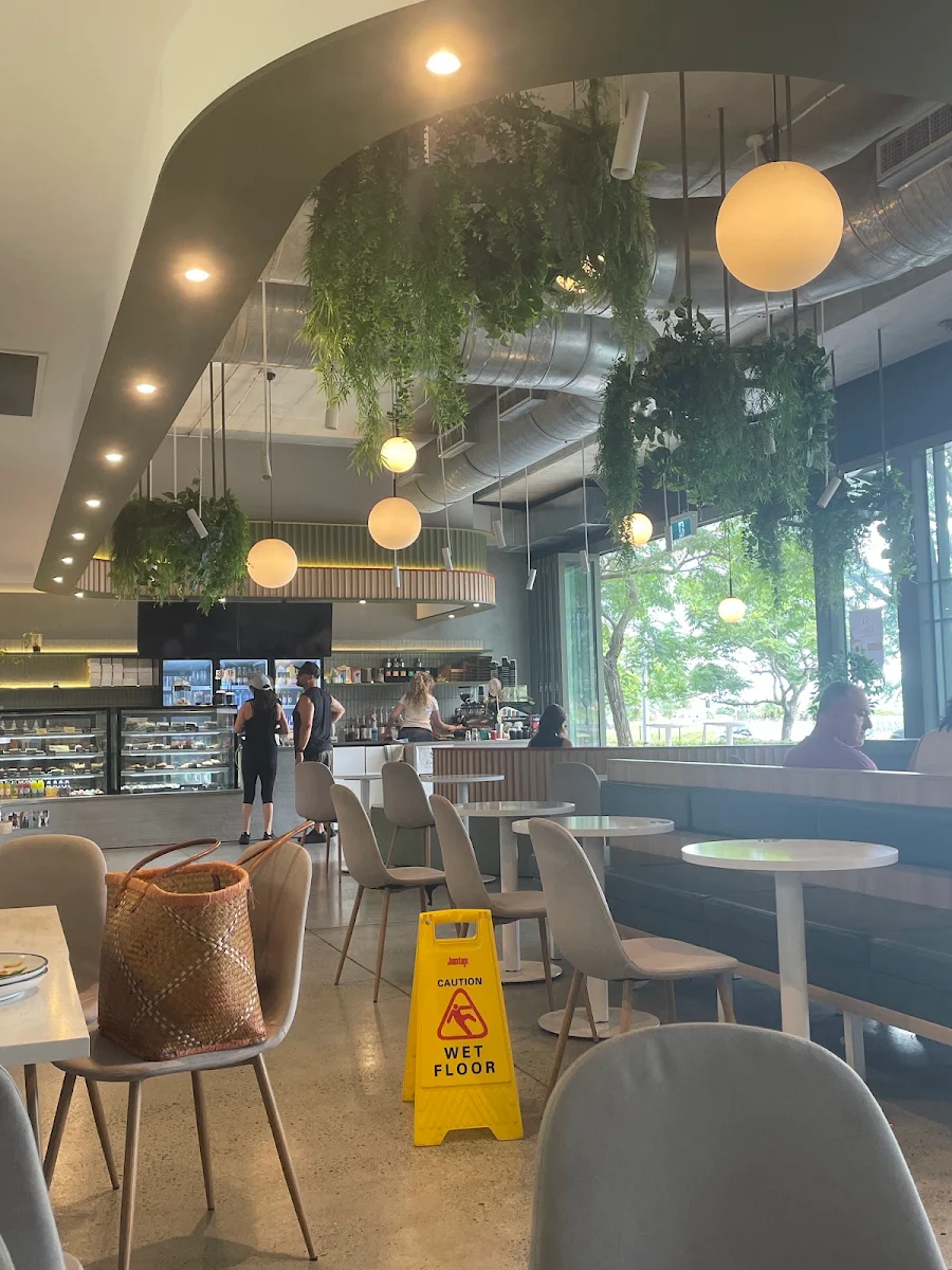 Vibe, Signature Cafe Robina