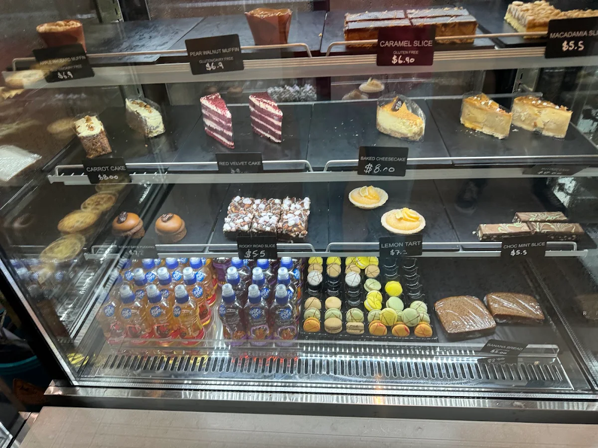 Vibe, Signature Cafe Robina