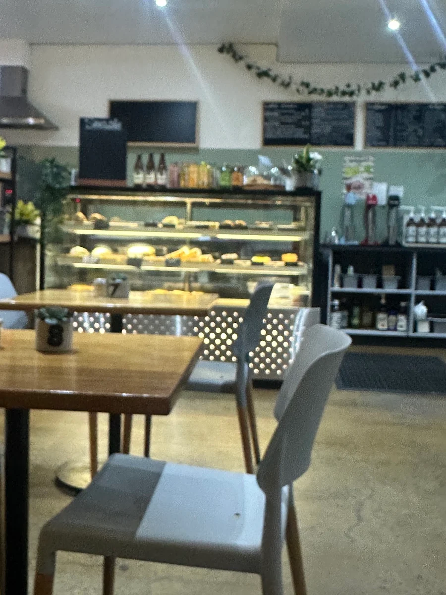 Vibe, Willow Tree Cafe