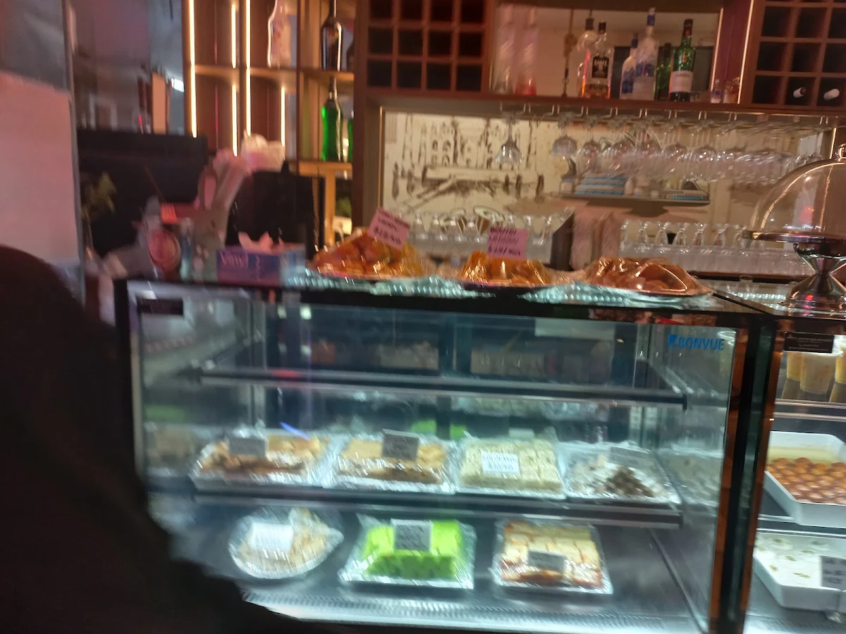 Vibe, Kumar's Flavor Junction