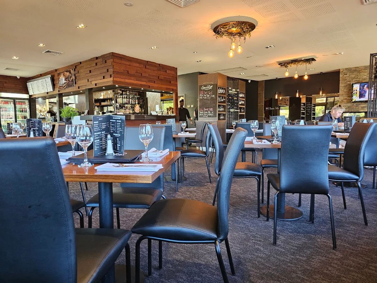 Vibe, Shanikas Carrum Downs