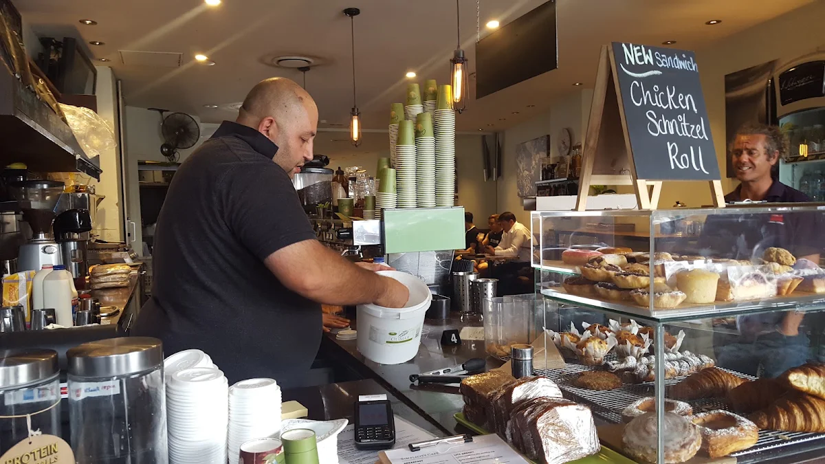 Vibe, Simplicity cafe