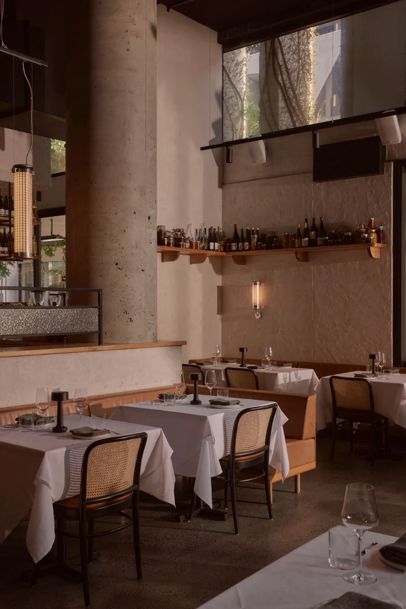 Vibe, Evra Restaurant & Bar