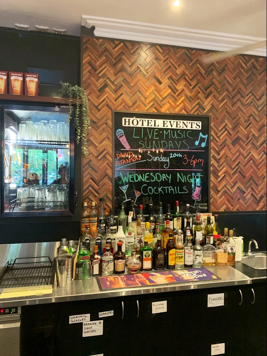Vibe, Belgrave Hotel