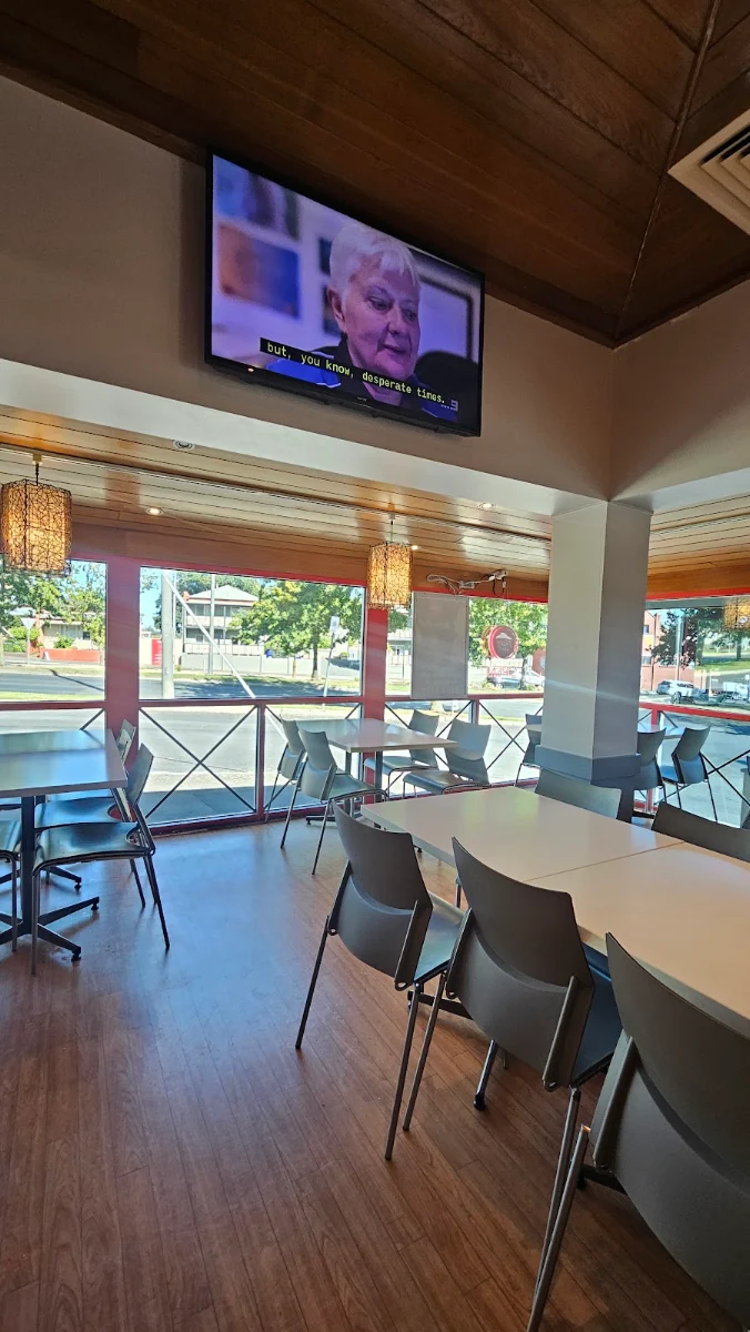 Vibe, Pizza Hut Ballarat Dine In