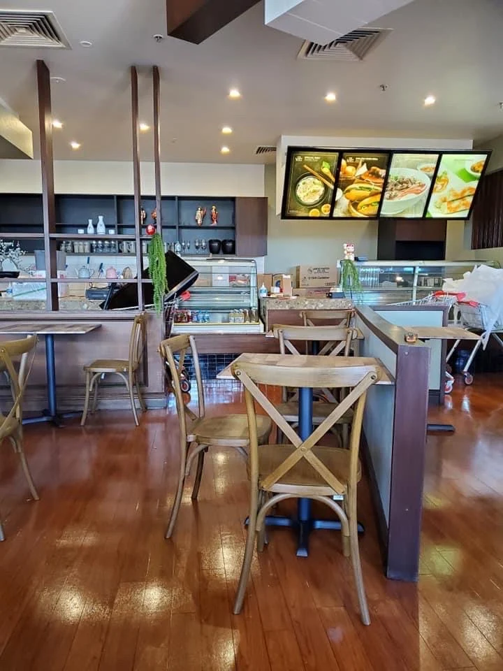 Vibe, Viet's Roll Cleveland