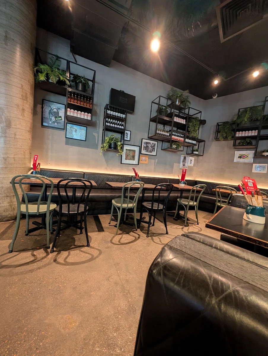 Vibe, Grill'd Rouse Hill