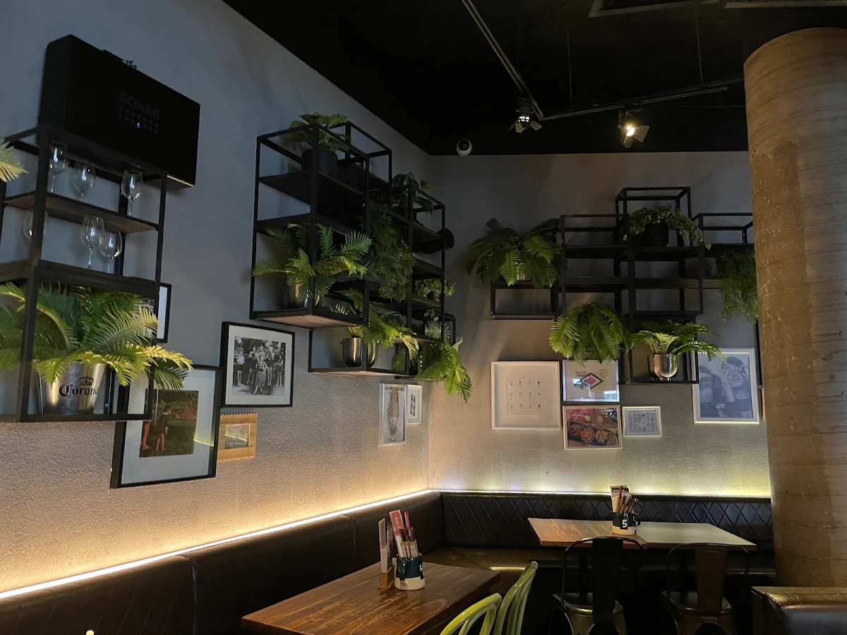 Vibe, Grill'd Rouse Hill