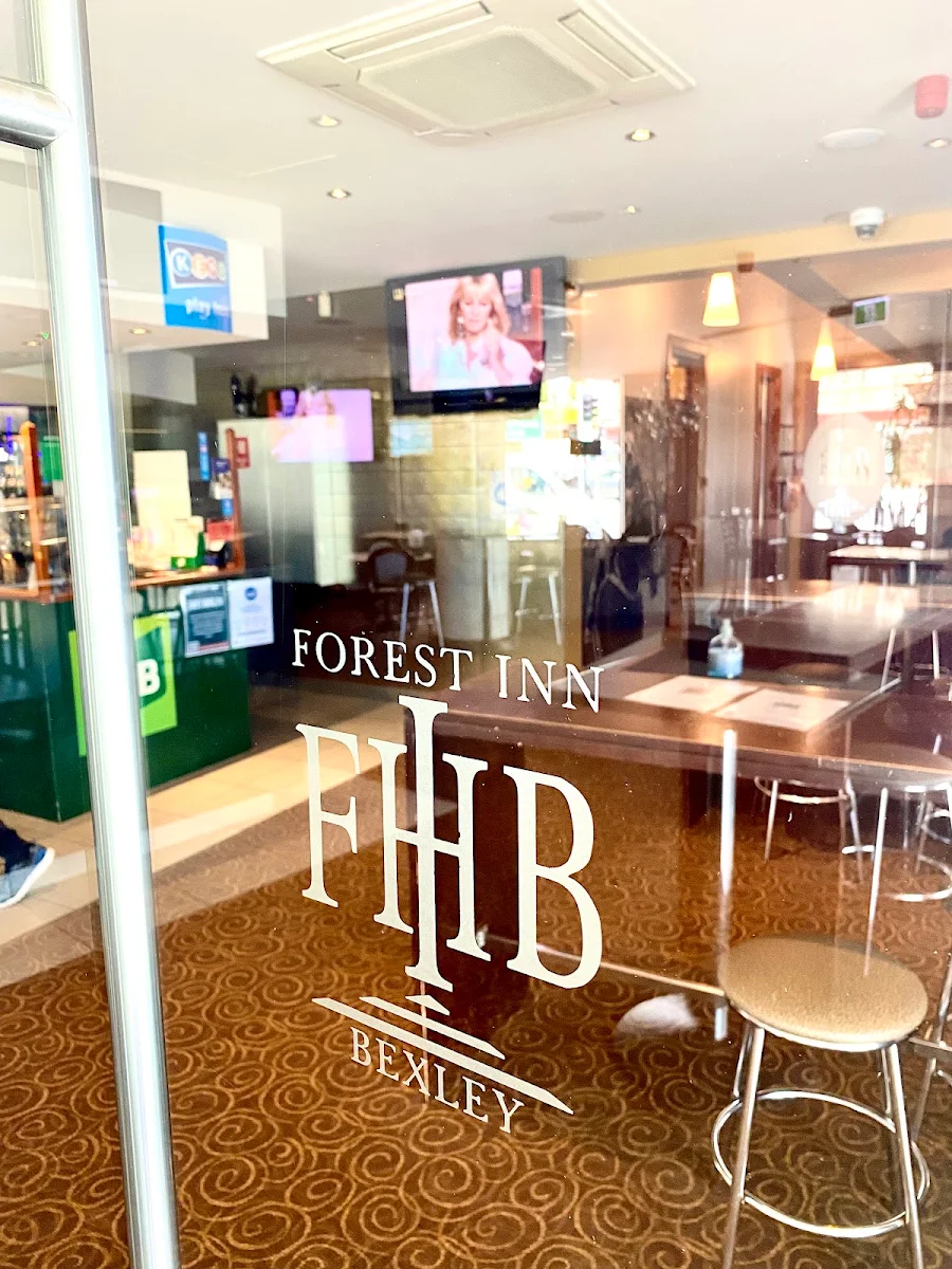Vibe, Forest Inn Hotel