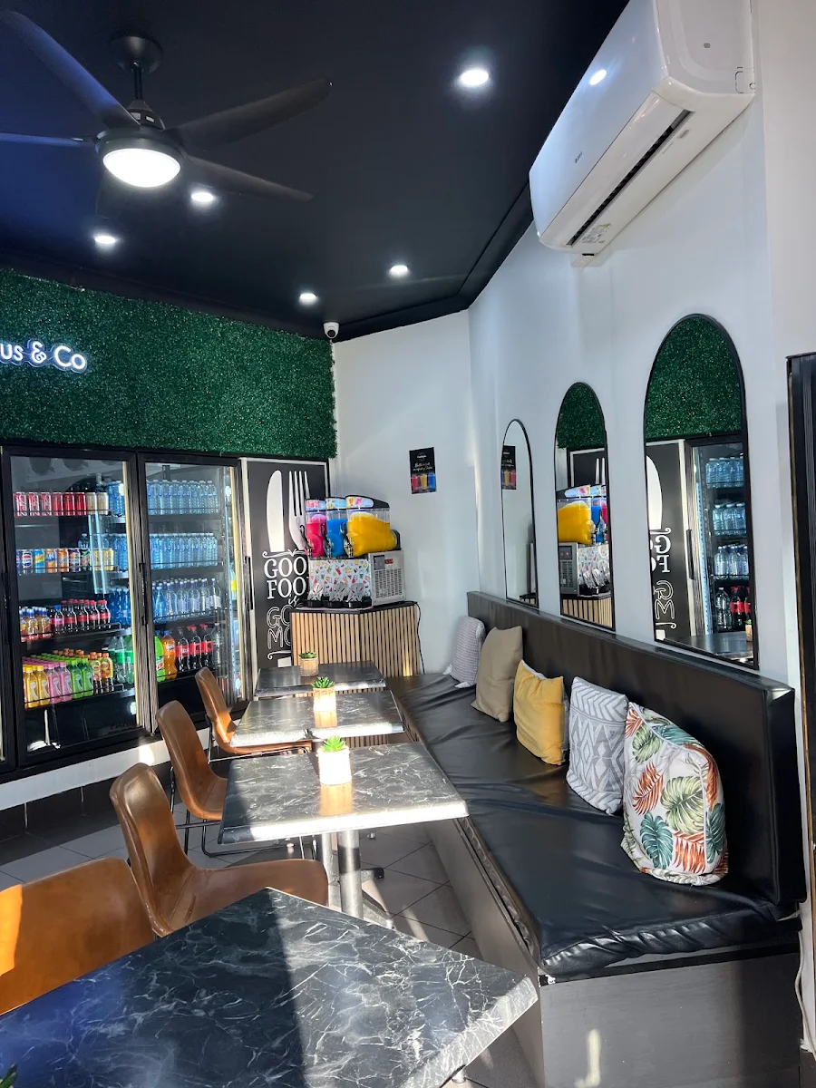 Vibe, Cafelicious & Co