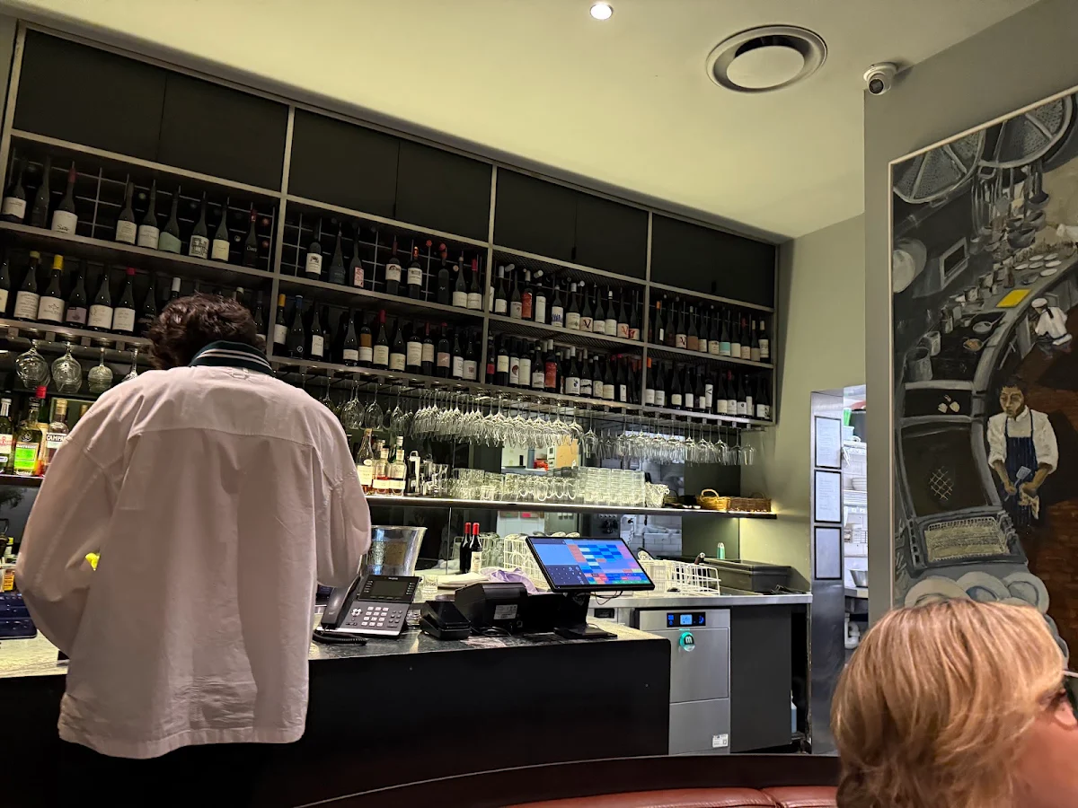 Vibe, Bacash Restaurant