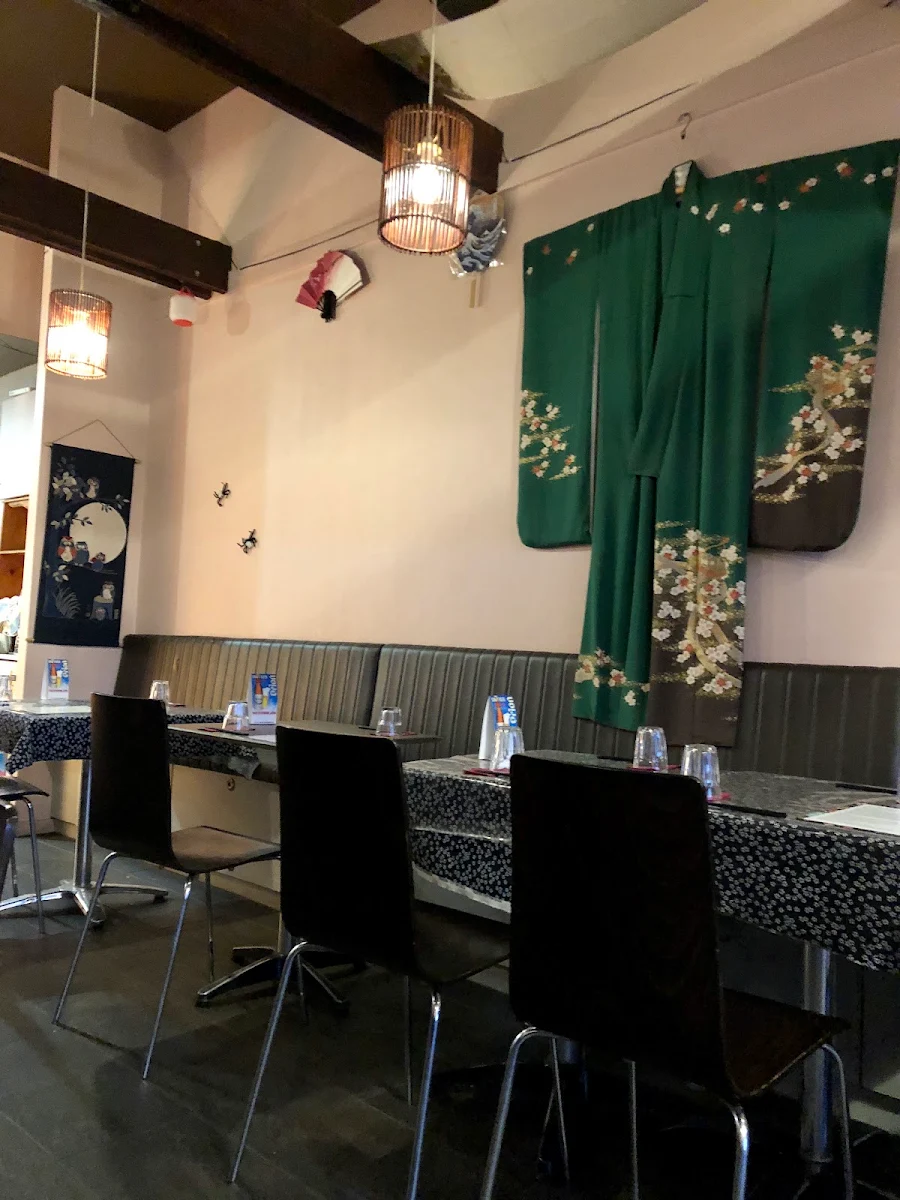 Vibe, Sakura Harbour Japanese Restaurant