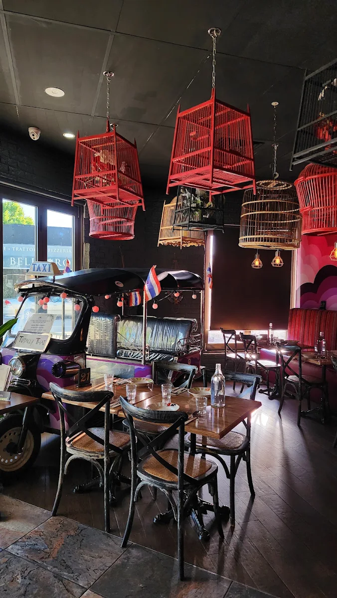 Vibe, Totally Thai