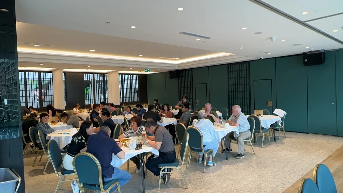 Vibe, Sunny Seafood Central Park Mall偉洋海鮮酒樓