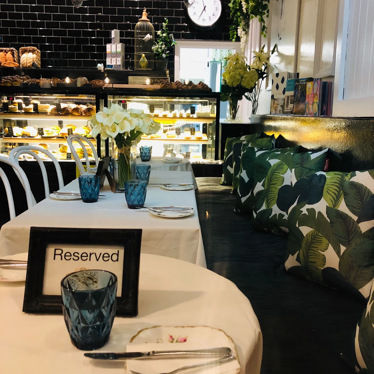 Vibe, Flavours Patisserie Cafe