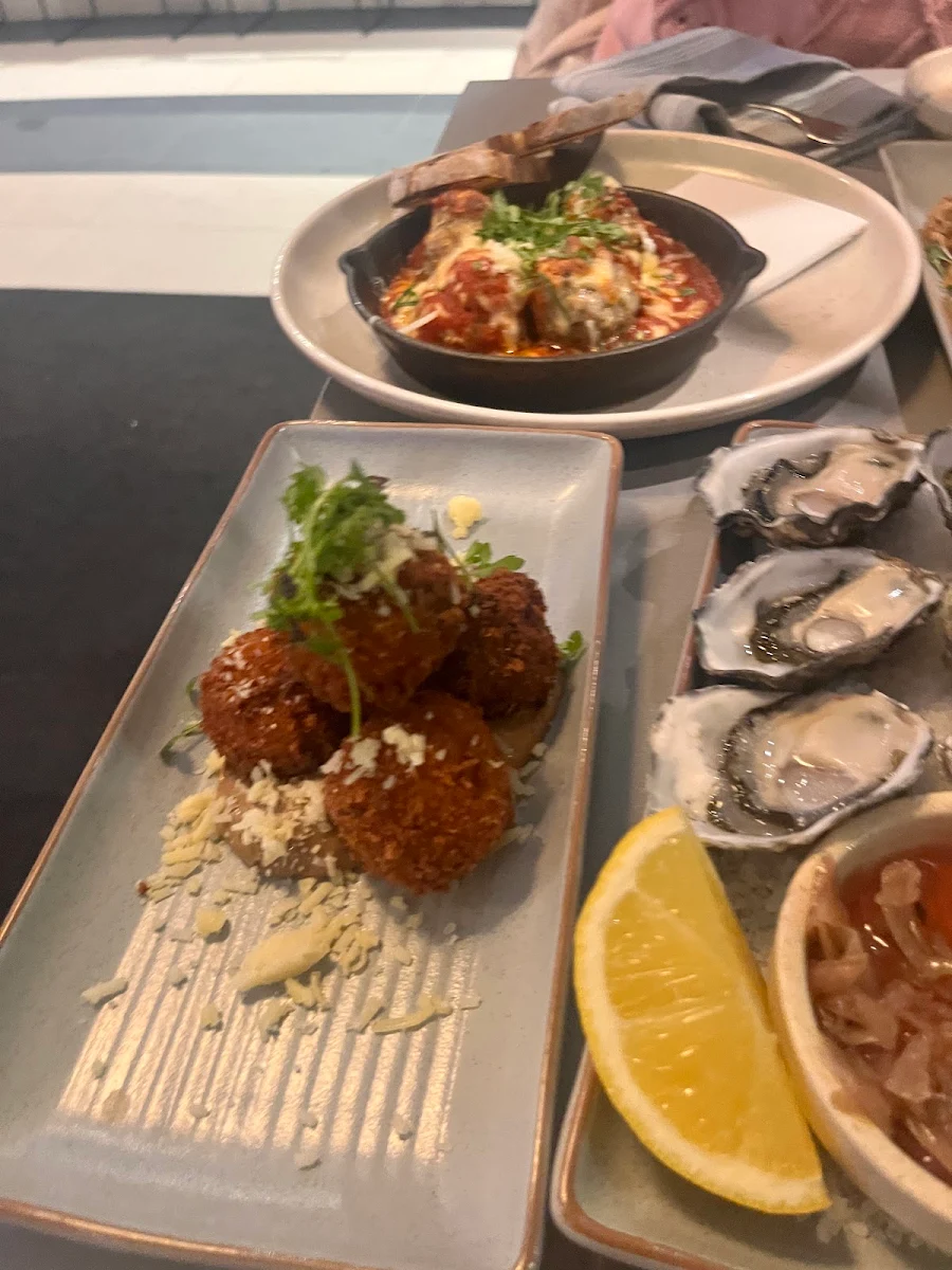 Food & drink, Belair Hotel