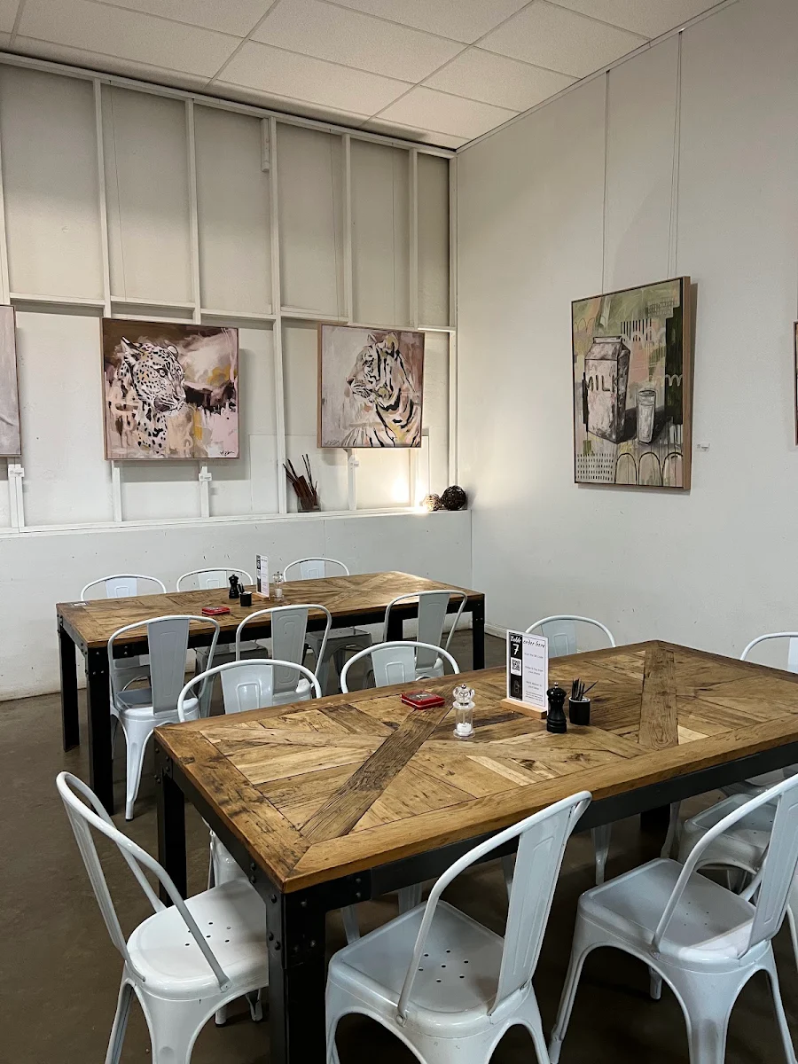 Vibe, Soul Food Depot & Gallery