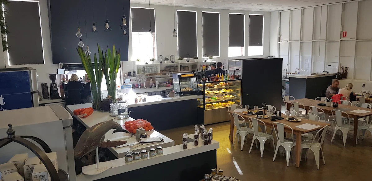 Vibe, Soul Food Depot & Gallery