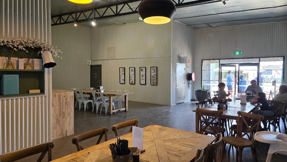 Vibe, Soul Food Depot & Gallery