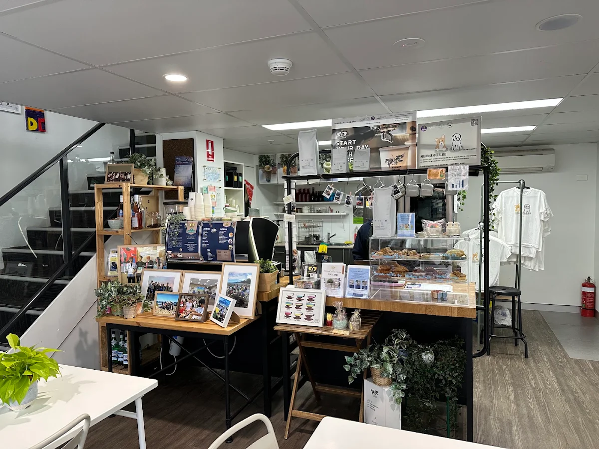 Vibe, Eben Coffee House - Gift House