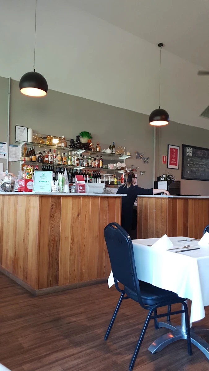 Vibe, Crazy Asian Ballarat