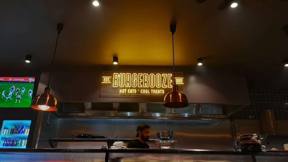 Vibe, Burgerooze Sunbury