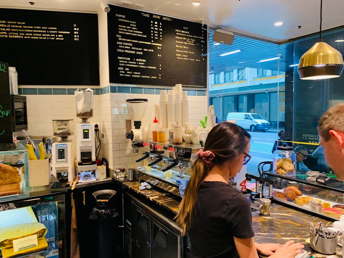 Vibe, Miss Carter Cafe
