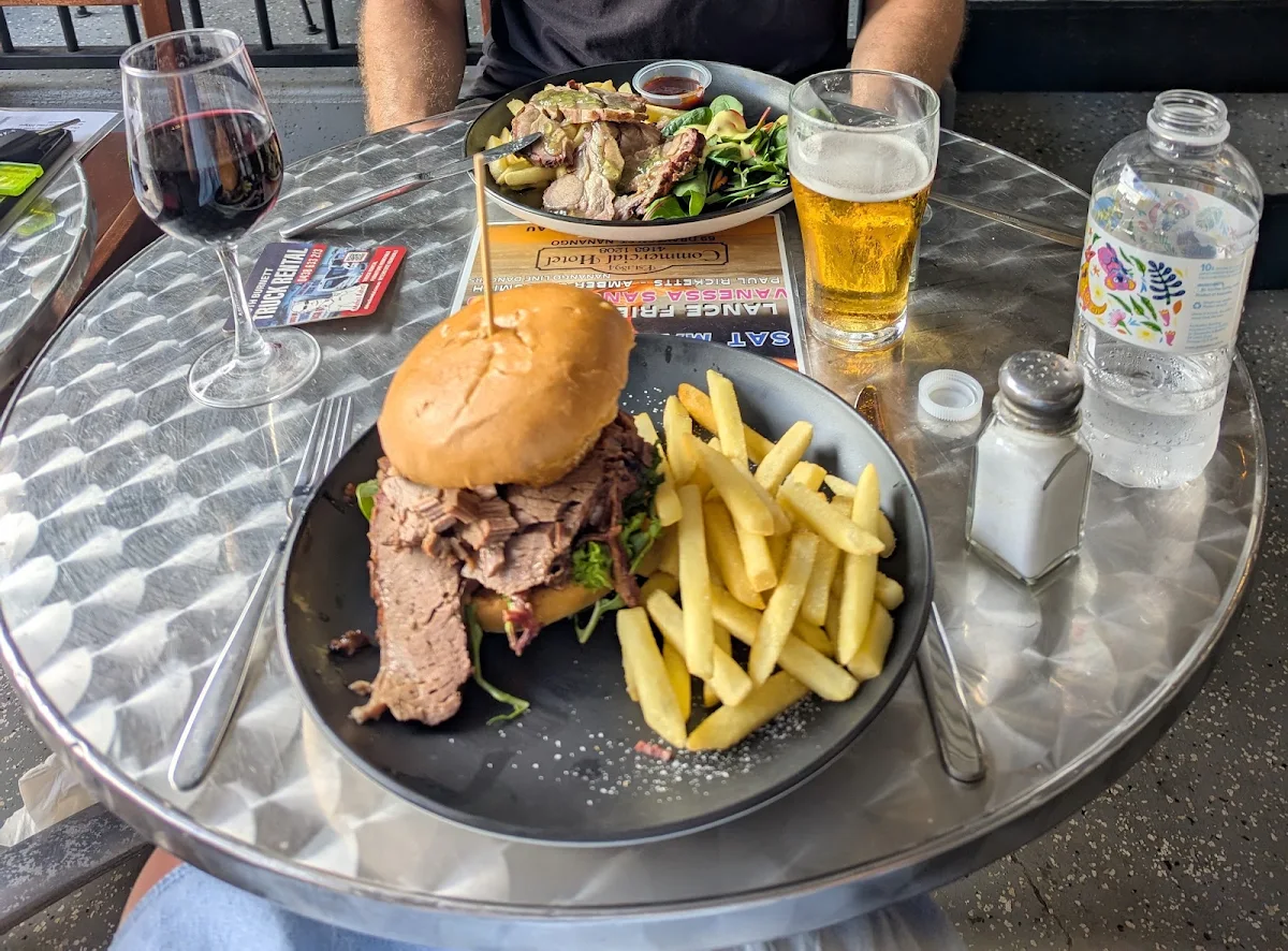 Food & drink, Commercial Hotel