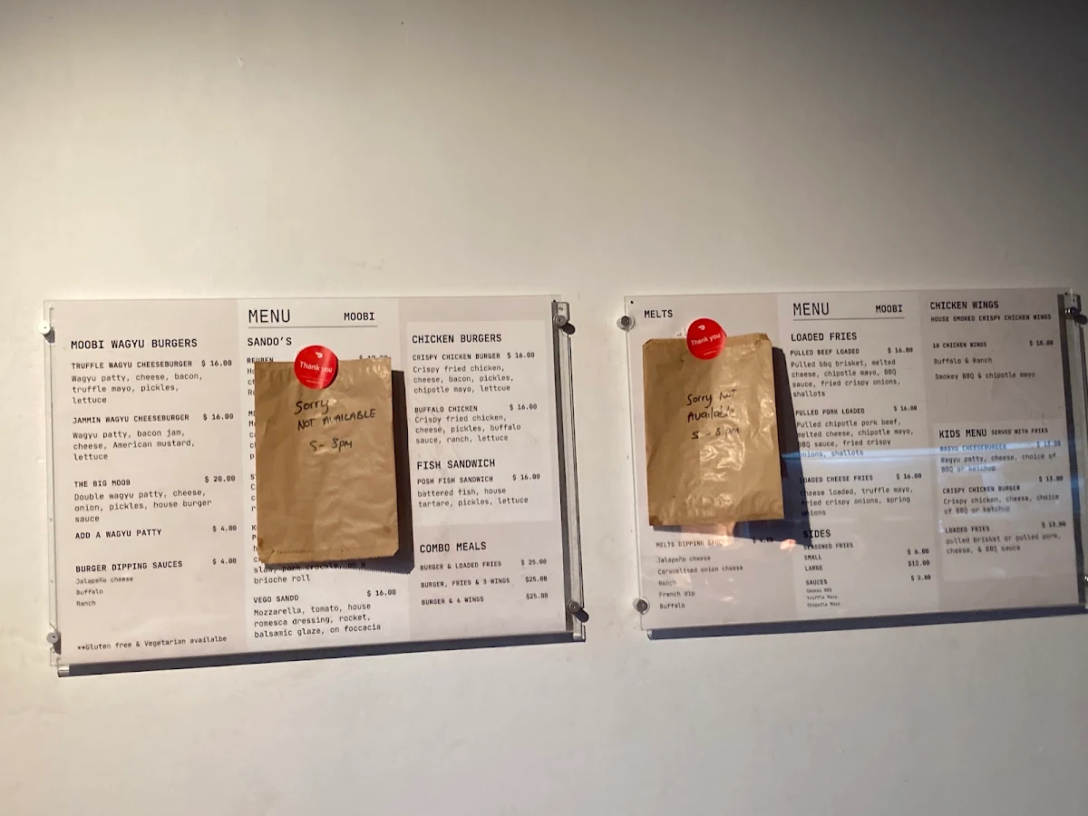 Menu, Moobi Burgers Wamberal