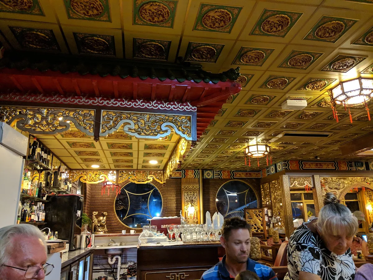 Vibe, Golden Sea Dragon Chinese Restaurant