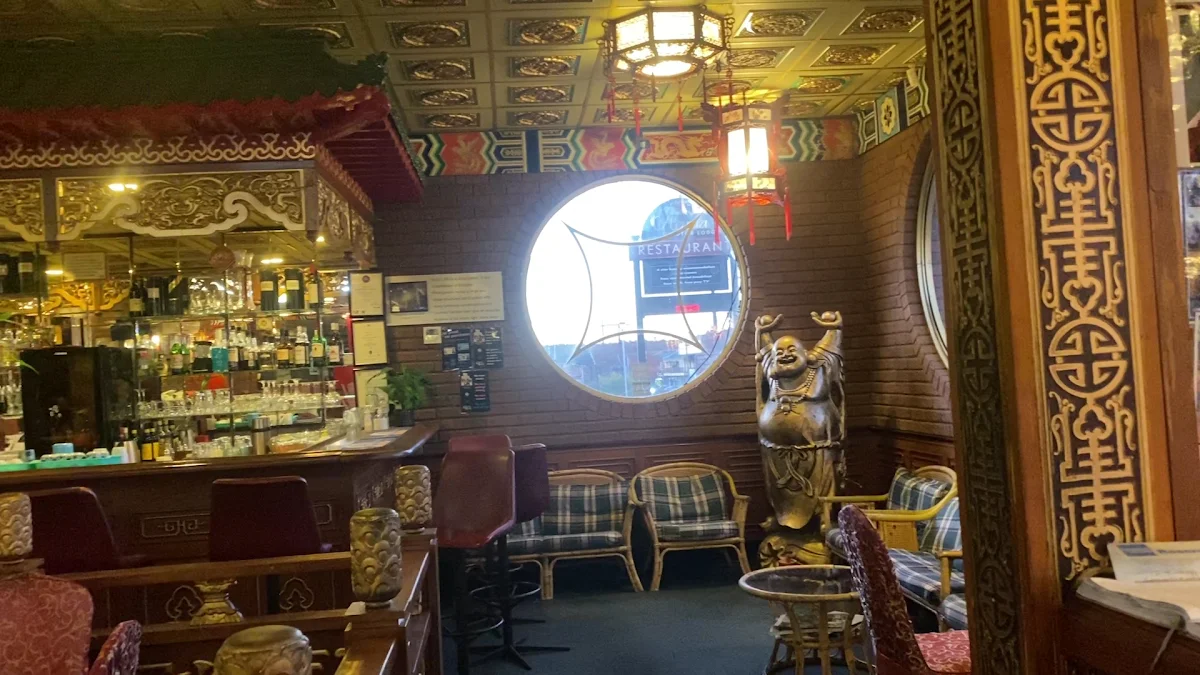 Vibe, Golden Sea Dragon Chinese Restaurant