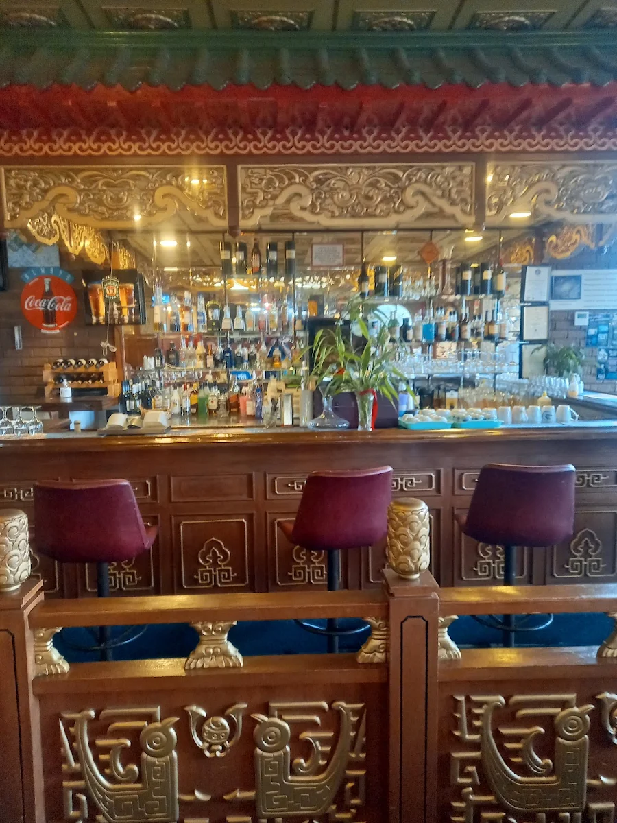 Vibe, Golden Sea Dragon Chinese Restaurant