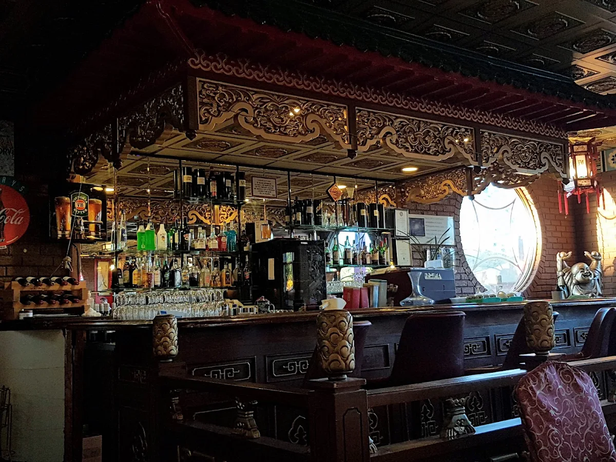 Vibe, Golden Sea Dragon Chinese Restaurant