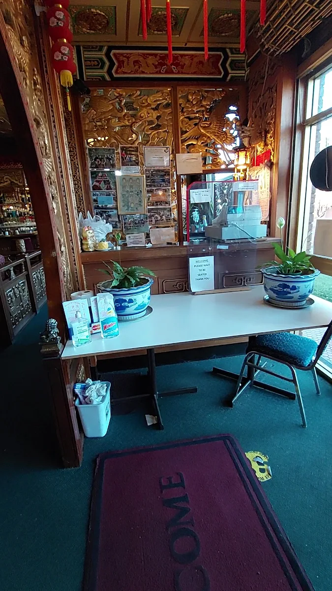 Vibe, Golden Sea Dragon Chinese Restaurant