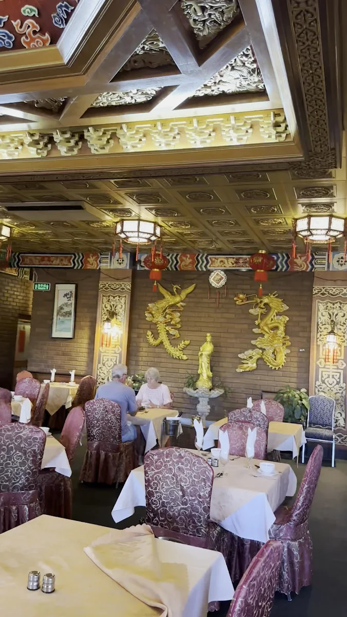 Vibe, Golden Sea Dragon Chinese Restaurant